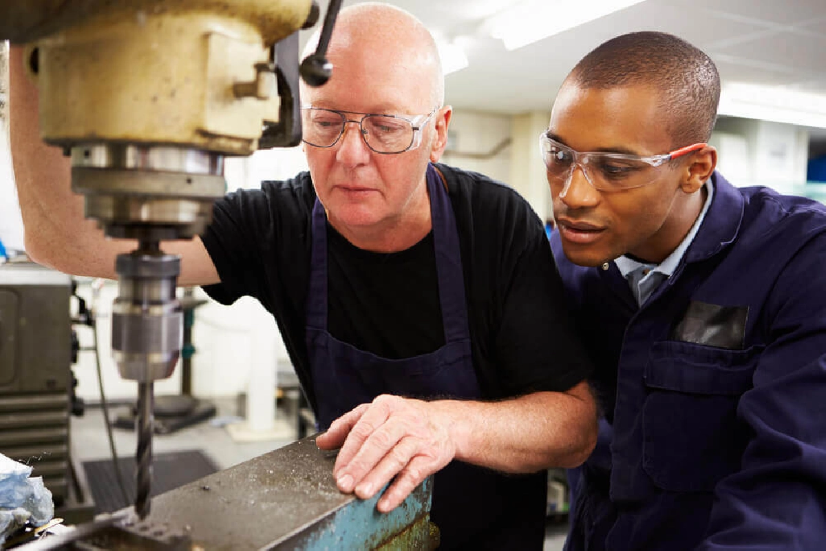Article Image - EEF Welcomes PM Announcement on Apprenticeship Funding