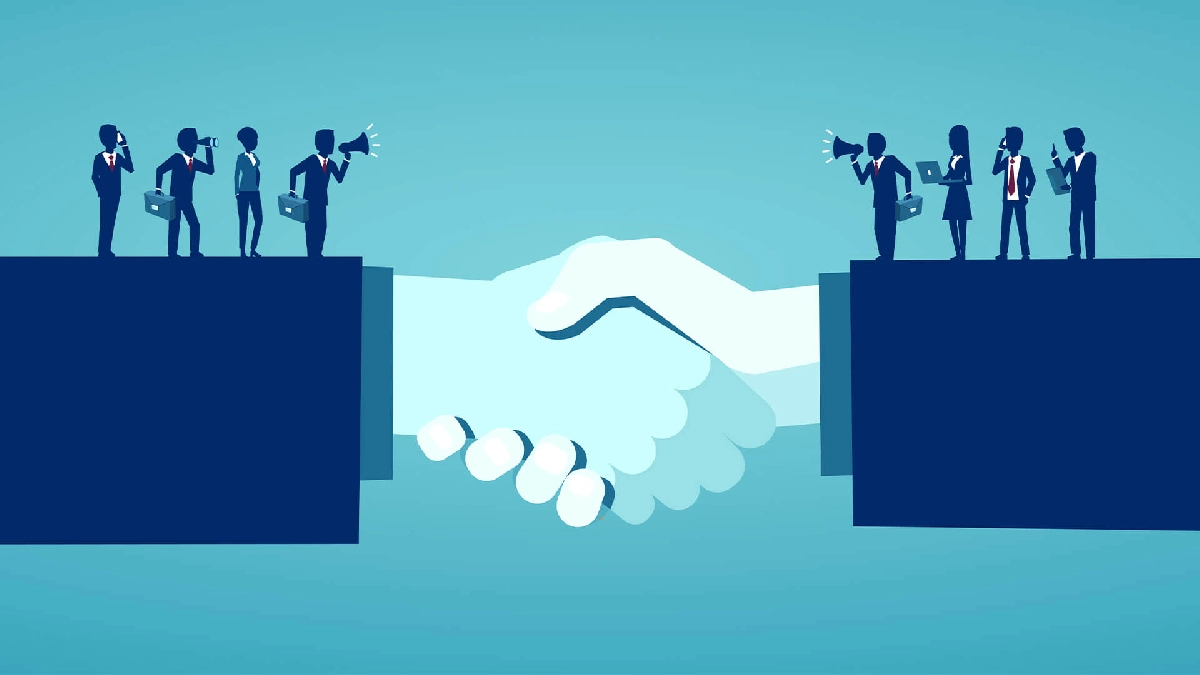 Article Image - How to Better Navigate Your Team Through a Merger or Acquisition