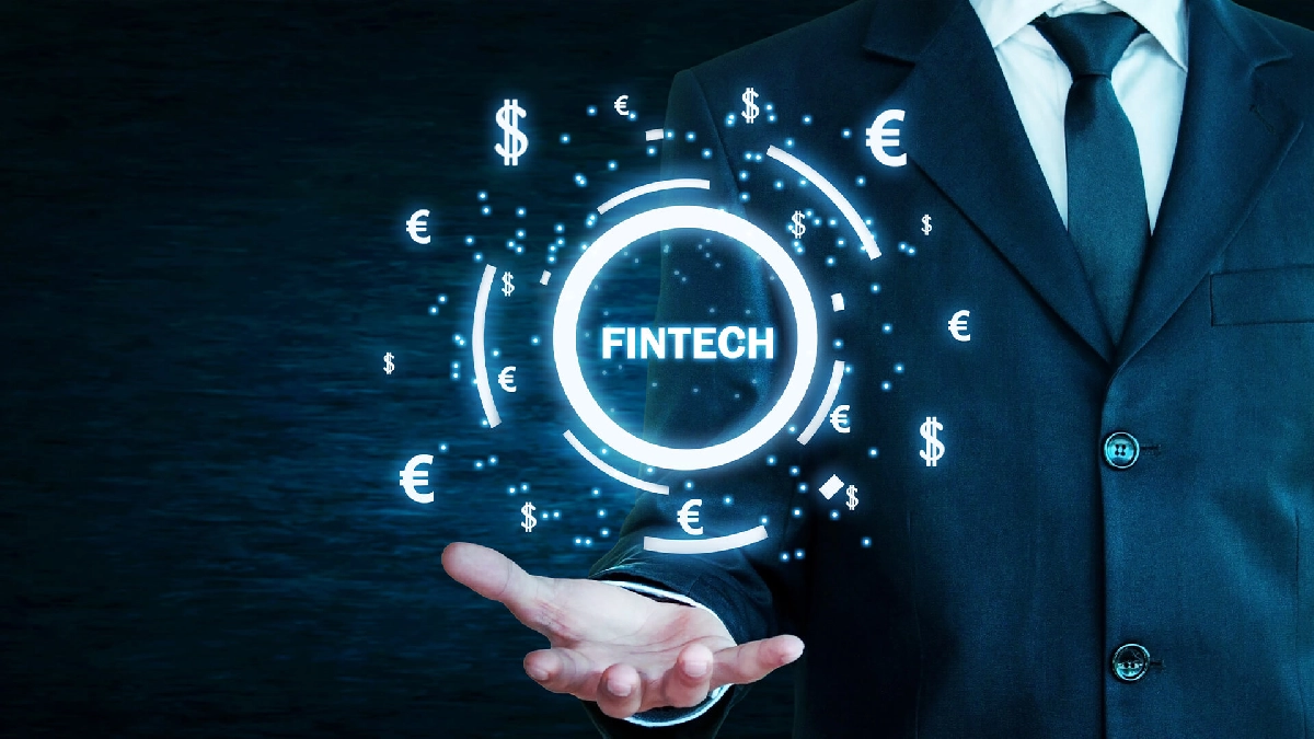 Article Image - Why the Fintech Industry is Migrating to the Cloud