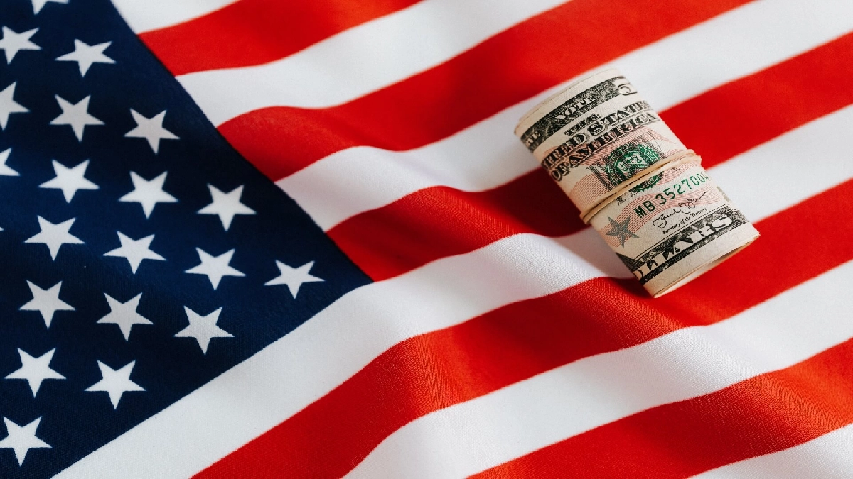 Article Image - Is Now a Good Time to Invest in the US Dollar Index?