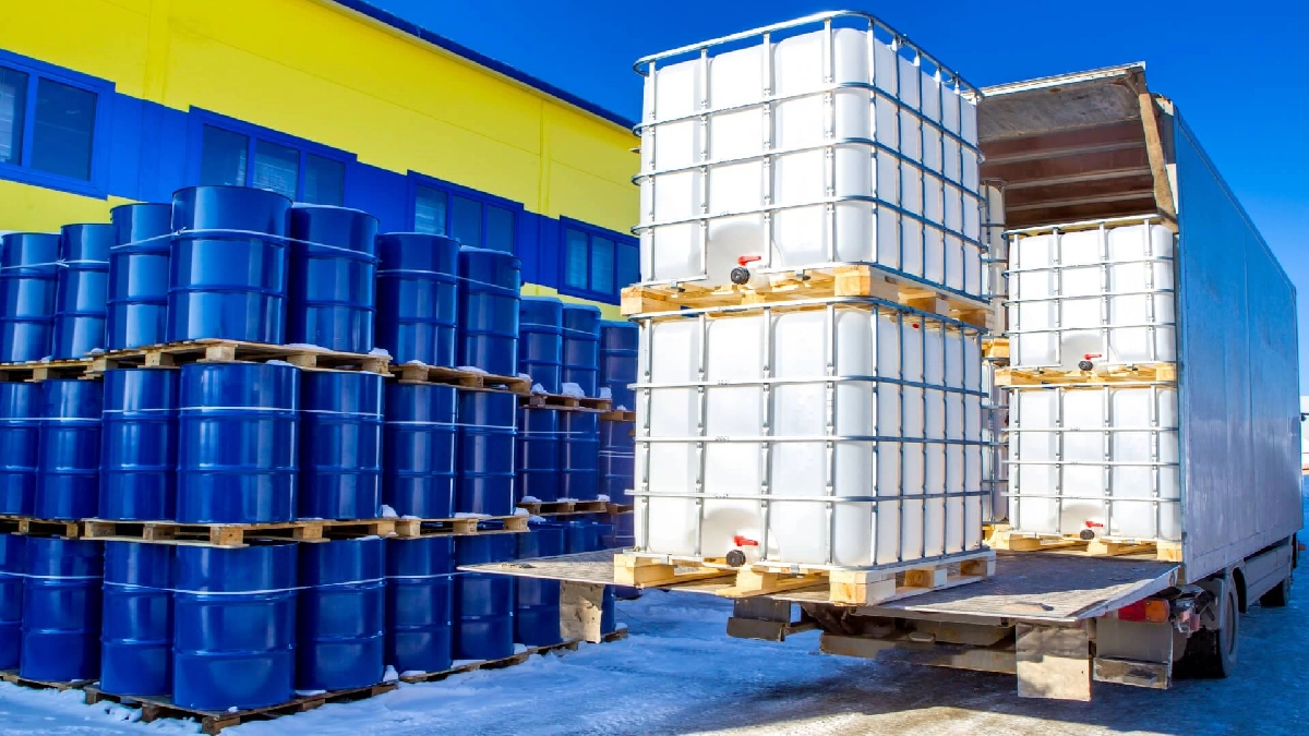 Article Image - How To Choose A Specialty Chemicals Supplier 