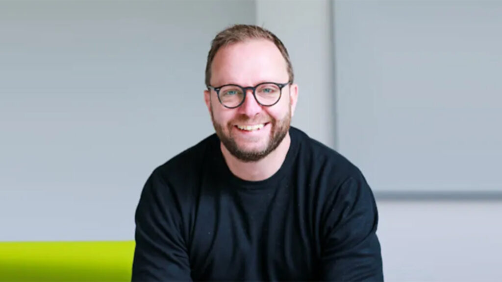 Why the Leaders Who Embrace AI Will Win the Next Decade