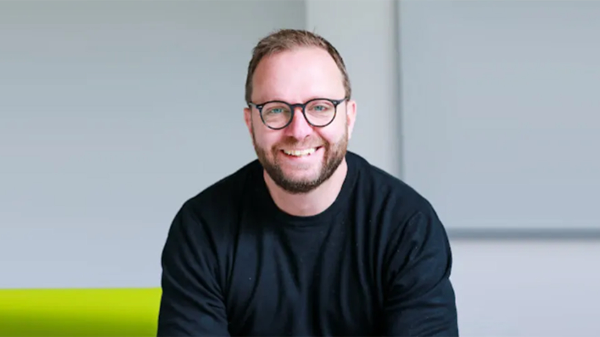 Article Image - Why the Leaders Who Embrace AI Will Win the Next Decade