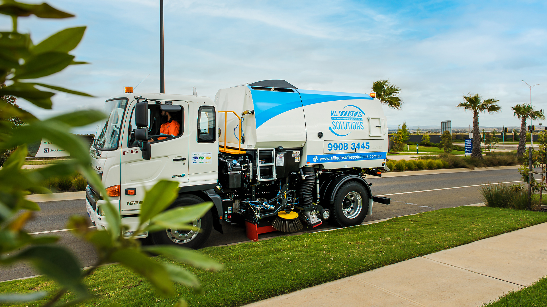 cleaning lorry driving