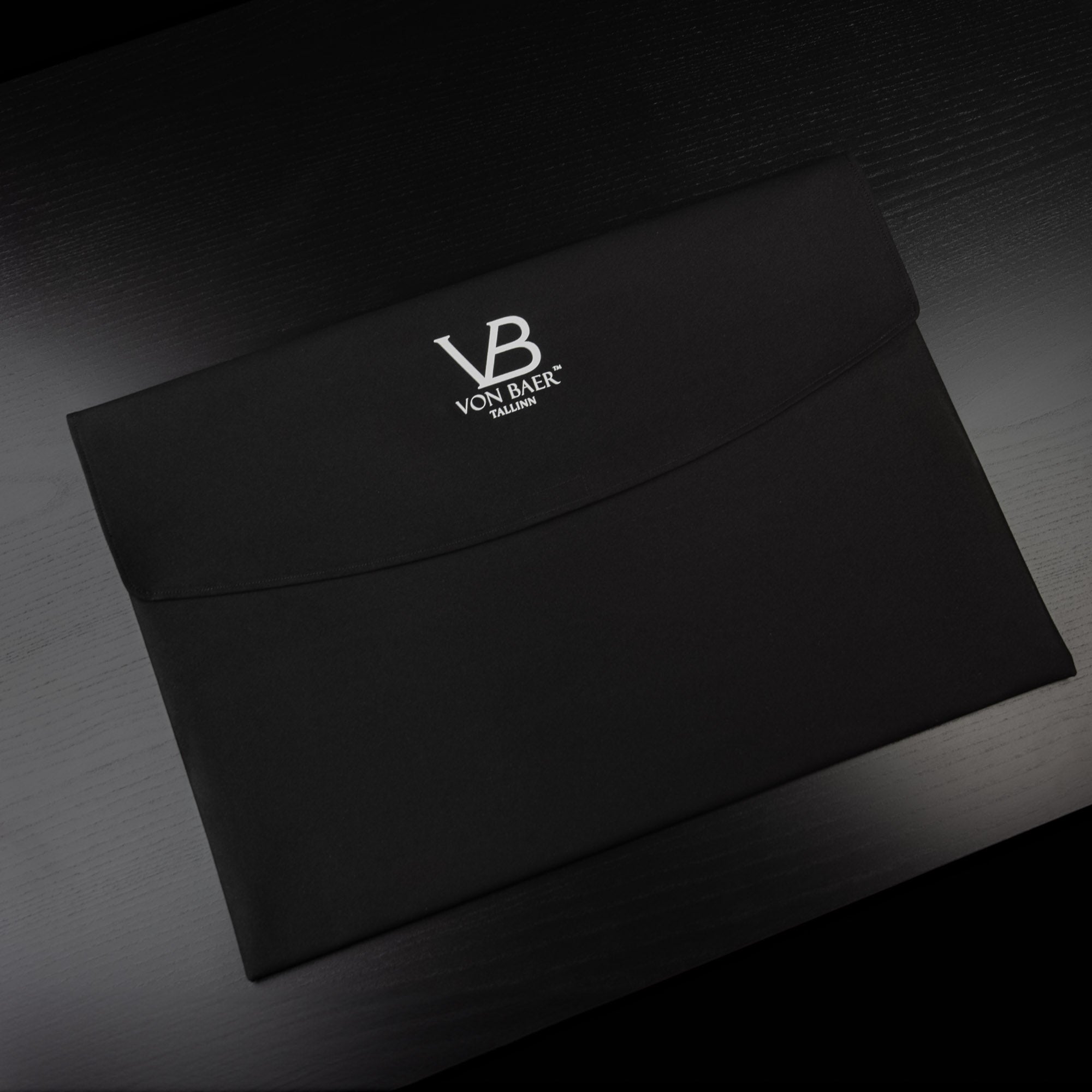 Article Image - The 10 Best Executive Gifts for Business Leaders and Dealmakers in 2026