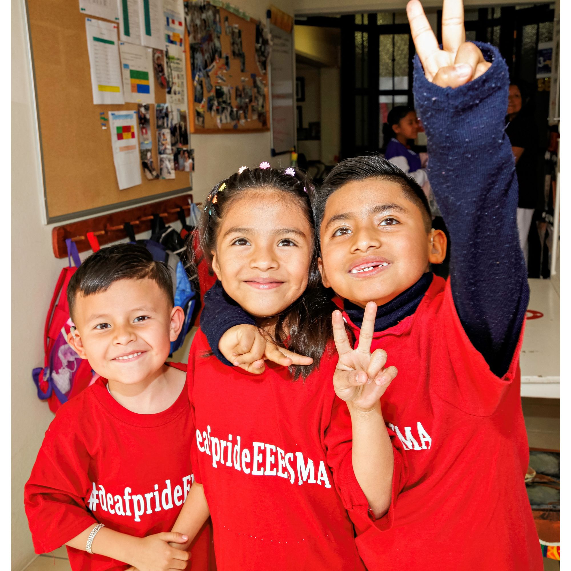 Winner small image - EEESMA School for the Deaf (Escuela de Educacion Especial de San Miguel)